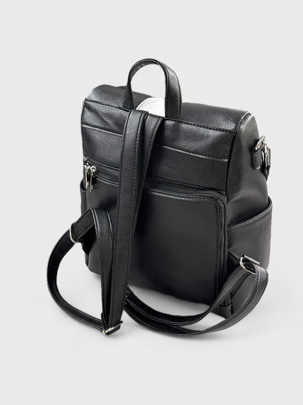 ZOE black and white-раница в черен цвят