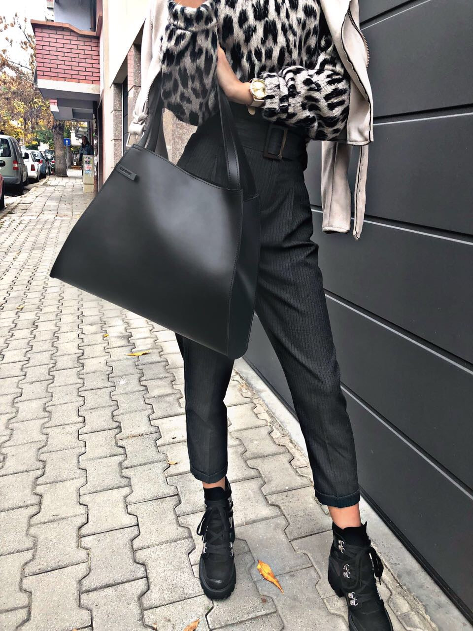 Дамска чанта в черно