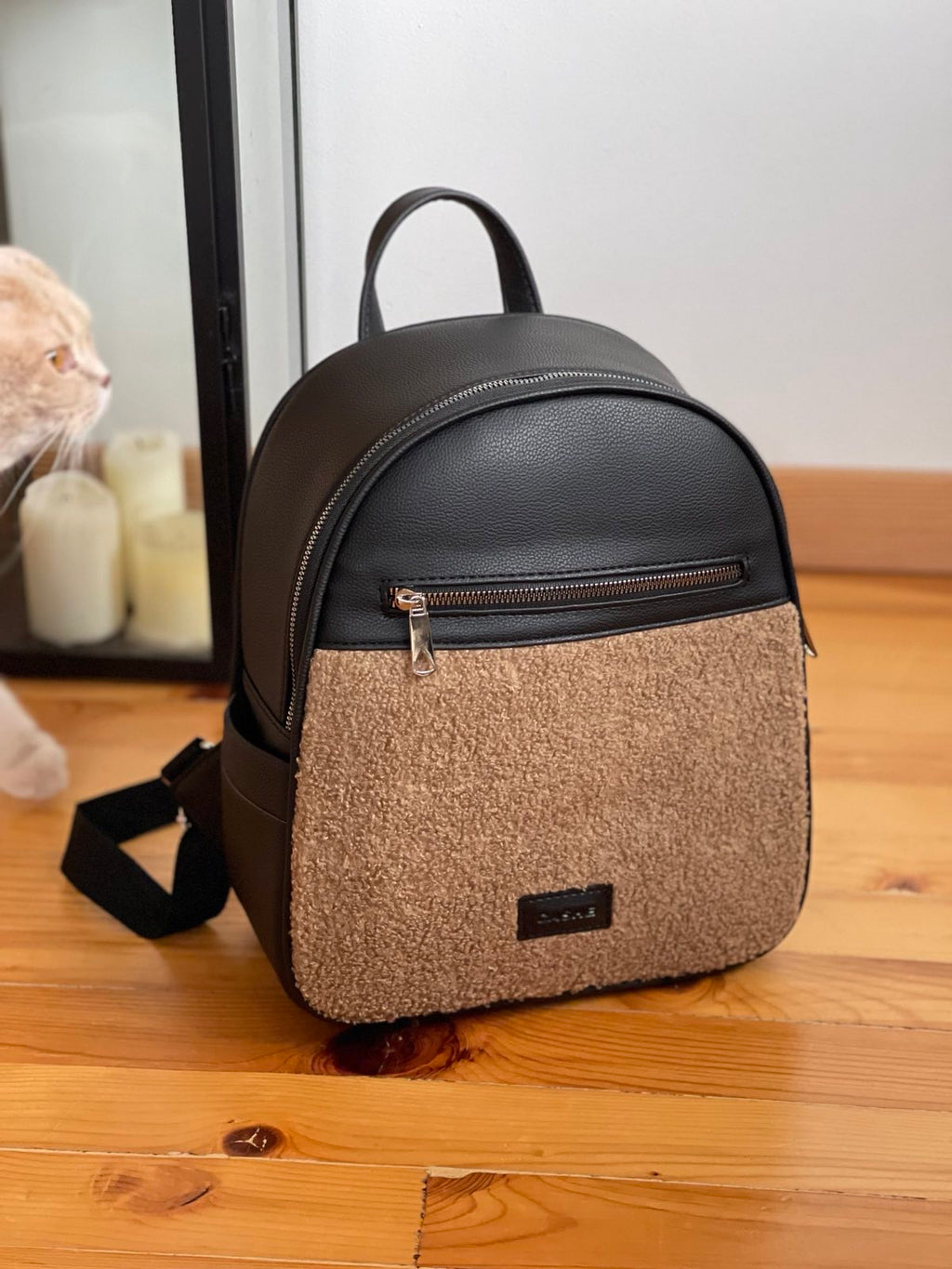 Valentina- раница кожа и каракул