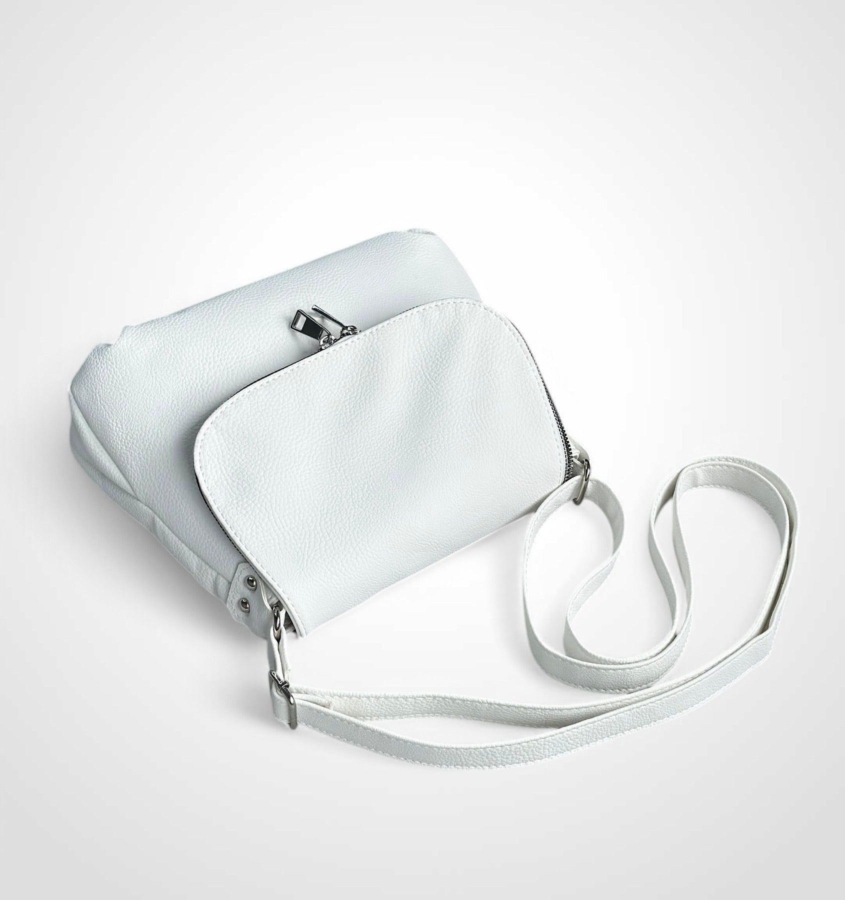 MIA white дамска чанта в бяло