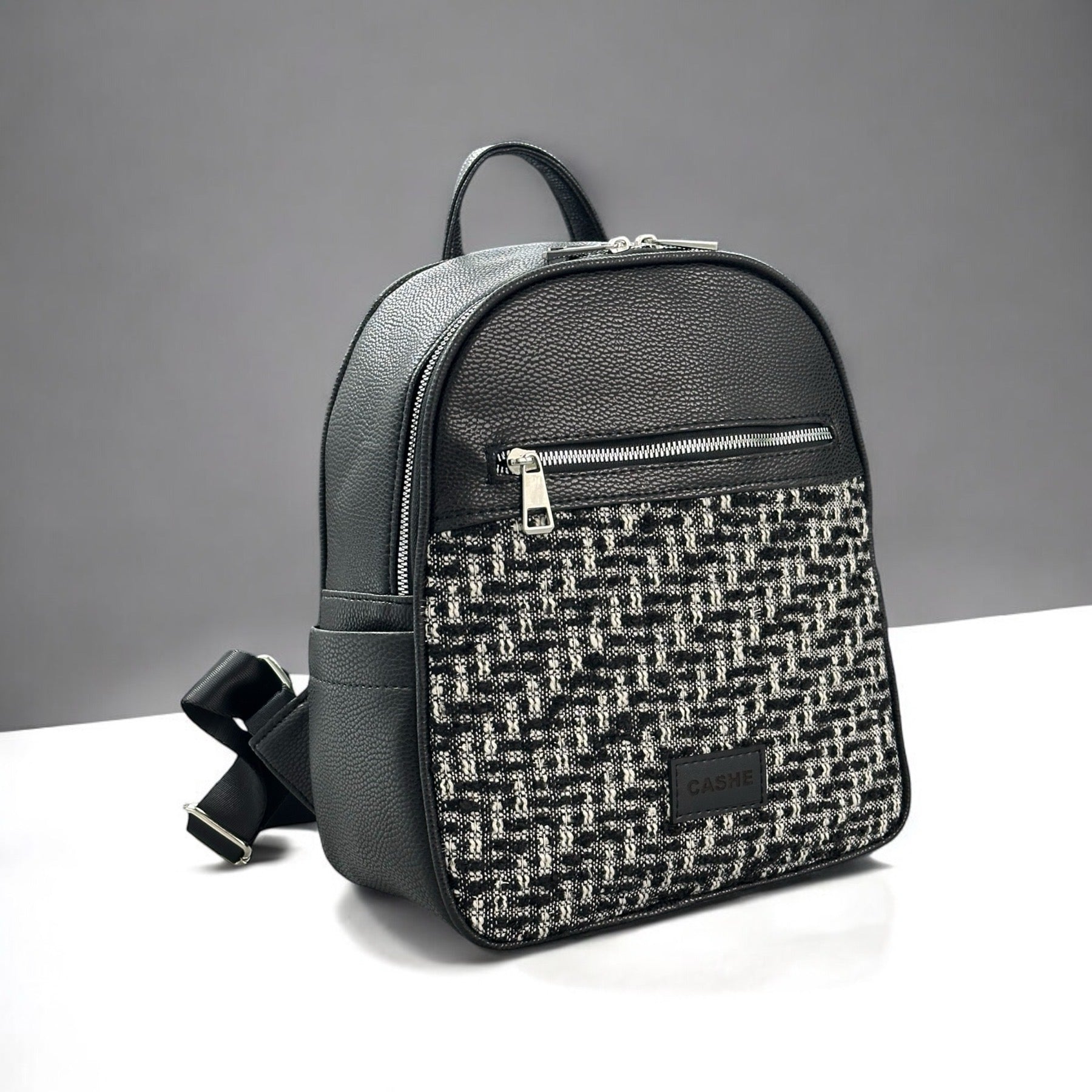 Дамска раница от кожа и букле