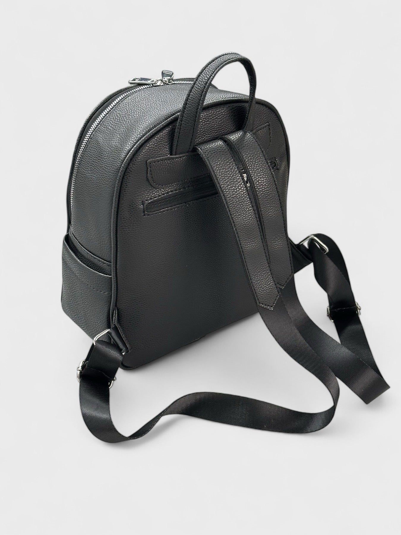 Valentina- раница от кожа и букле