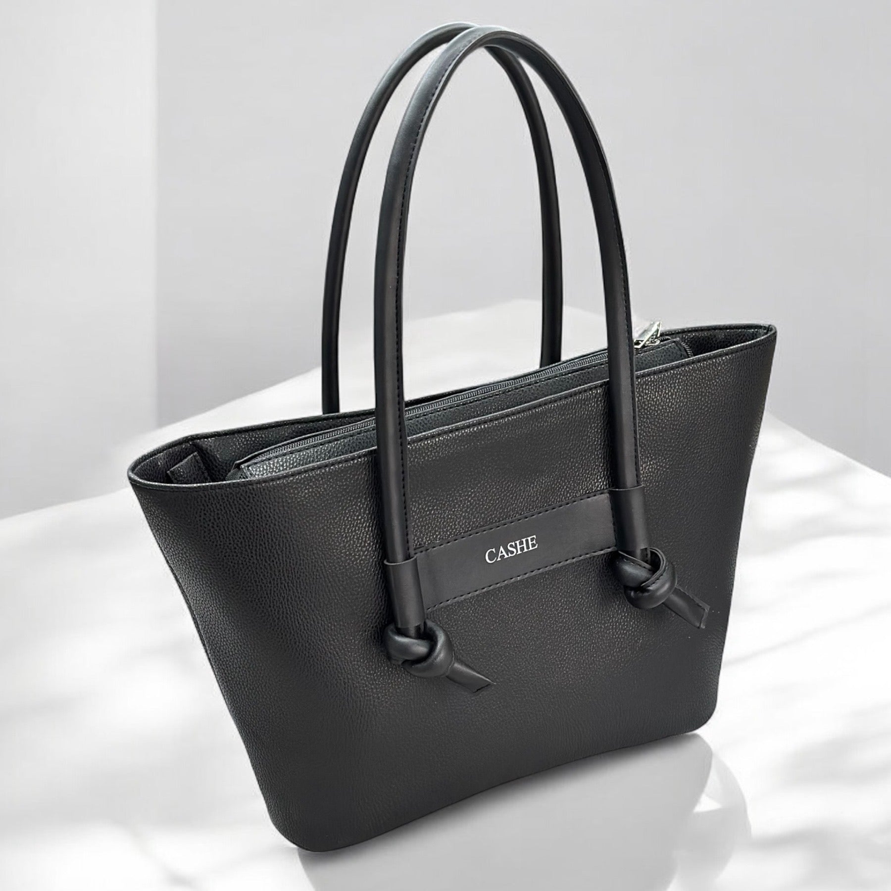 ANNA дамска чанта в черен цвят