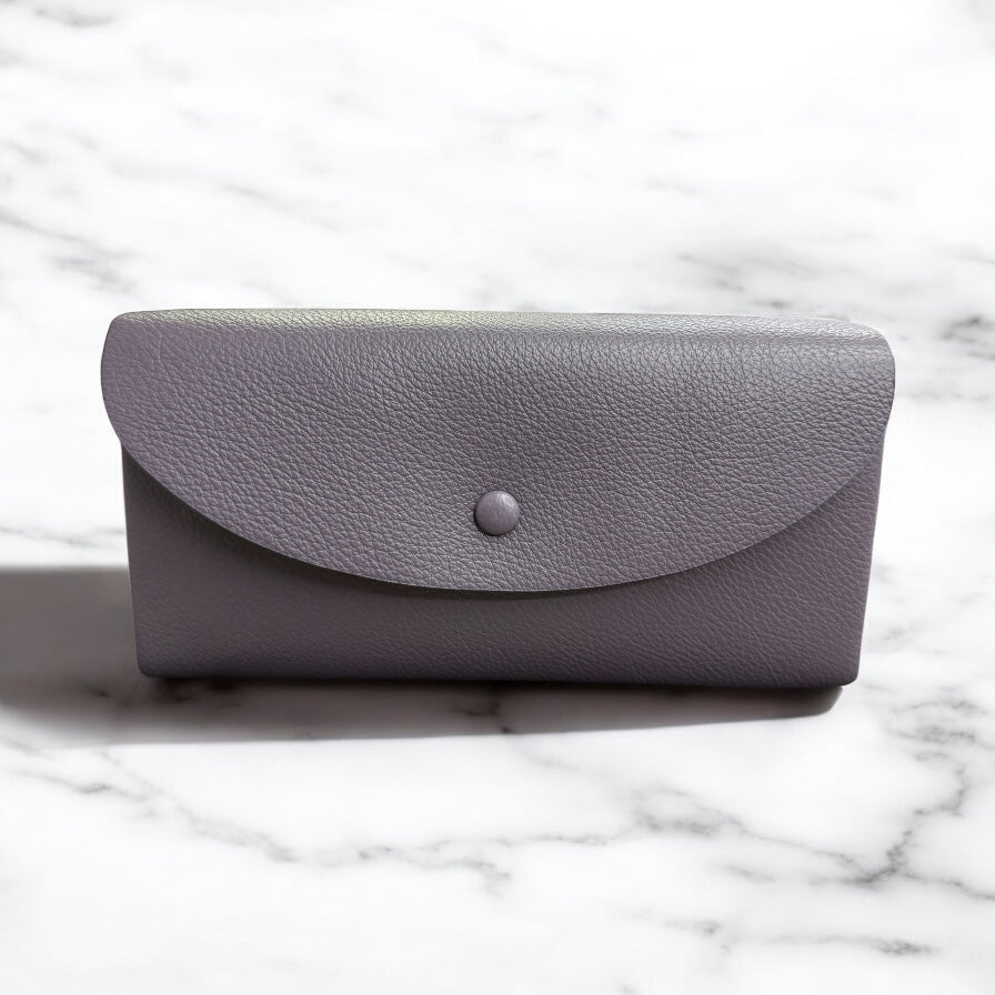 Дамско портмоне в лилаво