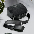 Чанта от кадифе и кожа