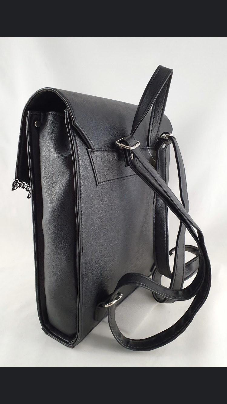 Дамска раница с дантела в черен цвят